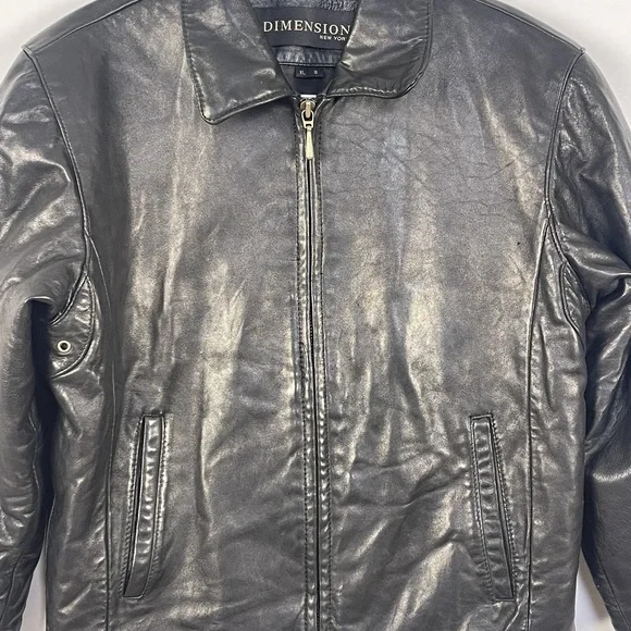 Cropped Black Leather Jacket - Picture 2 of 10